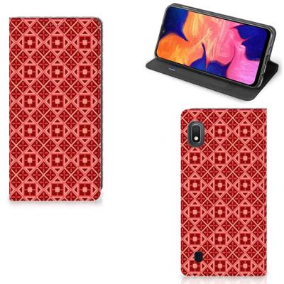 Samsung Galaxy A10 | Hoesje met Magneet | Batik Rood Samsung Galaxy A10 | Hoesje met Magneet | Batik Rood