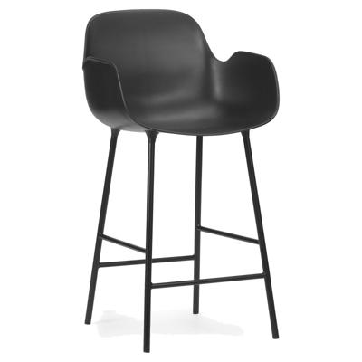 Normann Copenhagen Form barkruk H65 met armleuning Black vierpoot staal