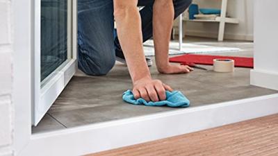 tesa REMOVABLE 55735-00014-11 Bevestigingstape Beige (l x b) 25 m x 50 mm 1 stuk(s)