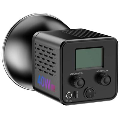 Ulanzi 40W RGB COB lamp met ingebouwde accu en USB-C oplaadmogelijkheid