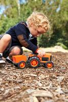 Green Toys tractor met aanhangwagen oranje - thumbnail