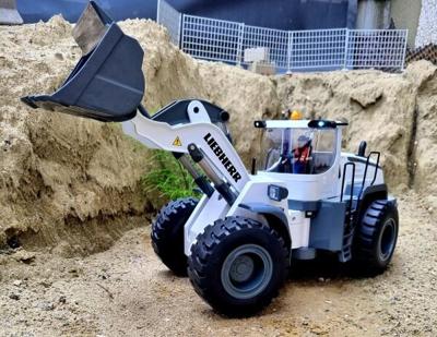 Liebherr L 566 Pro 1/14 Metalen Wheelloader - Limited Edition Liebherr L 566 Pro 1/14 Metalen Wheelloader - Limited Edition