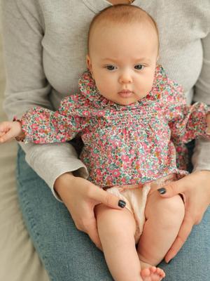 2-delige geboorteset: Liberty blouse en bloomer ENVIE DE FRAISE ecru