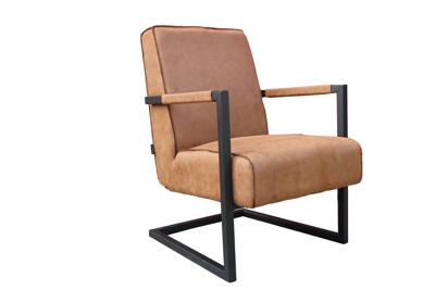 Fauteuil Vermezzo Cognac met zwart metalen poten Fauteuil Vermezzo Cognac met zwart metalen poten