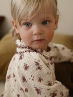 Bedrukte babyblouse met bloemen ecru - thumbnail