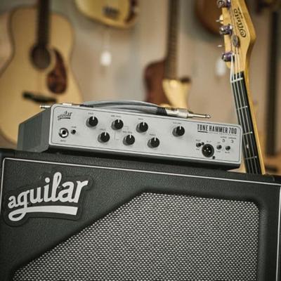 Aguilar Tone Hammer 700 V2 basgitaarversterker top