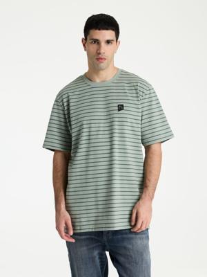 CHASIN' T-Shirts Shore