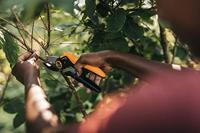 Fiskars 1057171 Plus™ P741 Tuinschaar 221 mm - thumbnail
