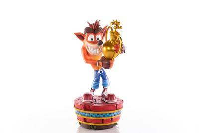 Crash Team Racing - Crash Winner Statue
