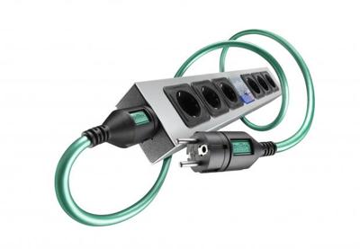 Isotek: EVO3 V5 polaris 6-voudig netfilter + Initium netkabel C13 - 1,5 meter Isotek: EVO3 V5 polaris 6-voudig netfilter + Initium netkabel C13 - 1,5 meter