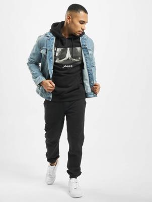 Mister Tee / Hoody Pray in zwart