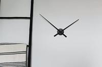 NeXtime ne-3118zw wandklok dia. 70 cm, zwart, &apos;hands&apos; - thumbnail