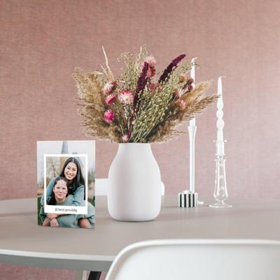 Droogbloemen boeket roze met gepersonaliseerde kaart