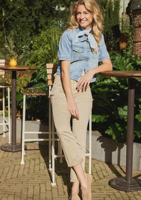 Red Button Relax Jog | Pebble