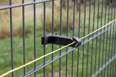 AKO isolator voor dubbeldraads hekwerk 10st