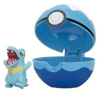 Pokemon Figure - Totodile + Dive Ball (Clip 'n' Go) - thumbnail