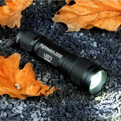 LED&apos;s Work Professionele LED Zaklamp 2000 - Tot 240 meter bereik - Oplaadbaar & Dimbaar - Zwart