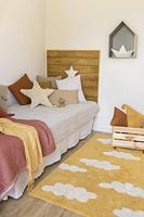 Wasbaar katoenen tapijt met wolkenprint - LORENA CANALS mosterdgeel - thumbnail