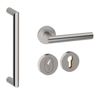 Hardbrass Voordeurset rond 3-delig met greep Nairobi SKG3 met kerntrekbeveiliging - RVS