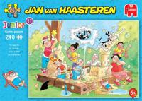 De Zandbak - Jan van Haasteren Junior Puzzel 240 Stukjes - thumbnail