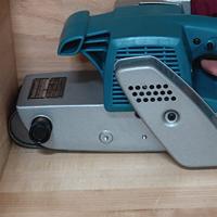 Makita 9924DB Bandschuurmachine 76mm 850W 230V - thumbnail