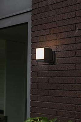 Buitenlamp vierkant zwart warm wit (3000K) Lutec &apos;Cuba&apos; verstelbaar gevel modern