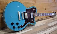 D&apos;Angelico Deluxe Brandon Niederauer Atlantic Sonic Blue elektrische gitaar met koffer - thumbnail