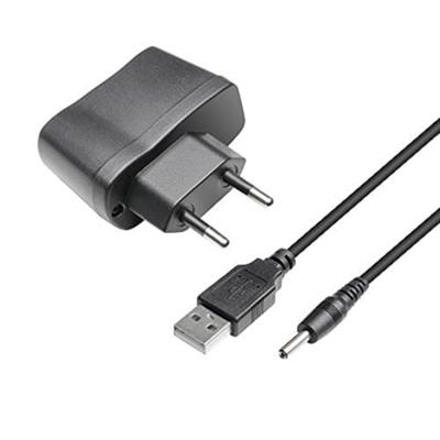 Adam Hall Universele USB voeding