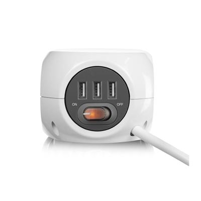 ACT Vierkante stekkerdoos (PDU) met 3 sockets type E, 3 USB-A poorten, 1,5m, wit