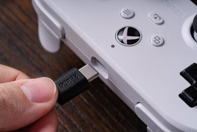 8BitDo Pro 2 Wired Xbox Gamepad - White (Hall Effect)