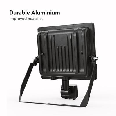 Stratos - LED Breedstraler met bewegingssensor - 20 Watt 1620 Lumen - 6500K Daglicht wit licht - IP65 Waterdicht - 15cm Kabel