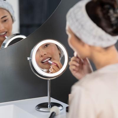 Medisana 2in1 staande cosmeticaspiegel CM 844 - thumbnail