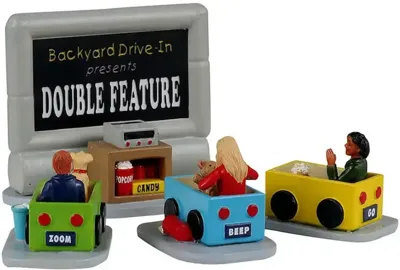 Lemax backyard drive-in, set of 4 kerstdorp tafereel Caddington Village 2023