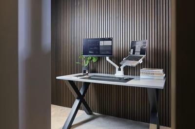 One For All Premium Laptophalterung für Monitorarm Laptophouder voor monitorarm Aluminium (mat)