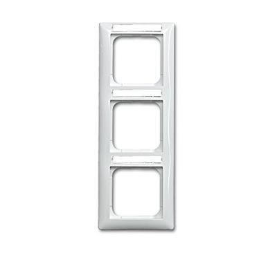 Busch-Jaeger 2CKA001754A4553 Frame Frame 3-voudig Zuiver wit (RAL 9010), Wit 1 stuk(s)