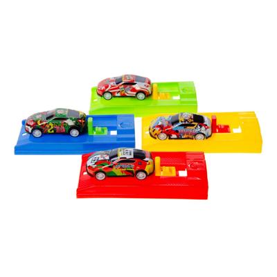 Duckiez Metalen auto met afschiet racebaan