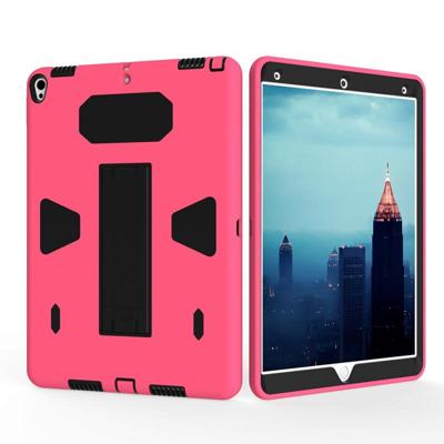 Voor iPad Pro 10.5 inch PC + siliconen Shockproof beschermende back cover Case met houder (zwart + Magenta) Voor iPad Pro 10.5 inch PC + siliconen Shockproof beschermende back cover Case met houder (zwart + Magenta)