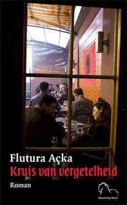 Kruis van vergetelheid - Flutura Açka - Paperback (9789076905334)