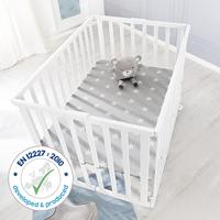 Opvouwbare babybox - ROBA - LITTLE STARS - 75 x 100 cm - In hoogte verstelbaar - 4 geremde wielen - Wit gelakt hout - Sterrenpatroon - thumbnail