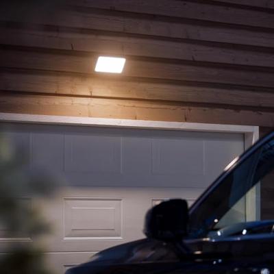 Philips Hue LED-schijnwerper voor buiten 871951438276300 Hue White Welcome Flutlicht schwarz 2300lm LED vast ingebouwd 20.5 W Warmwit