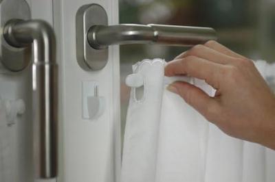 tesa POWERSTRIPS® Vario gordijnhaak Wit Inhoud: 4 stuk(s)