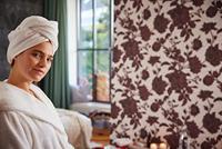 Livingwalls My Home My Spa rood behang | 387004 - thumbnail