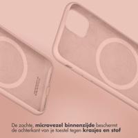 Accezz Liquid Silicone Backcover met MagSafe iPhone 16 Pro Max Telefoonhoesje Roze - thumbnail