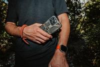 Urban Armor Gear Monarch Backcover Apple iPhone 15 Pro Kevlar, Groen - thumbnail