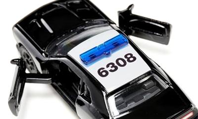 Siku 1584 dodge challenger srt county sheriff