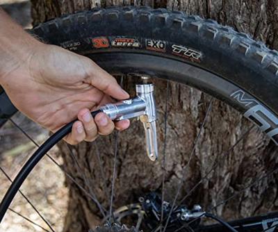 Topeak Joeblow Twin Turbo Vloerpompen Druk meter - Zwart Topeak Joeblow Twin Turbo Vloerpompen Druk meter - Zwart