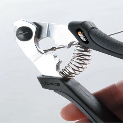 SUPER B premium cable cutter