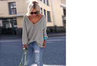 Hippe dames trui met v-hals - thumbnail