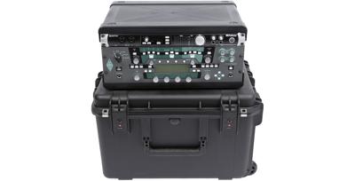 SKB 3i-2217M124U Fly Rack flight case 4U (trolley)