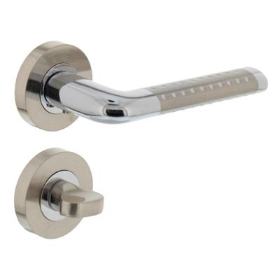 Intersteel Deurkruk Marion op rozet met toilet-/badkamersluiting - chroom/nikkel mat